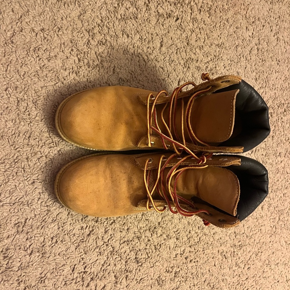 Boots - Picture 3 of 4